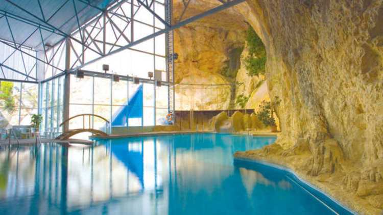 Spa en una cueva natural, Balneario Sicilia