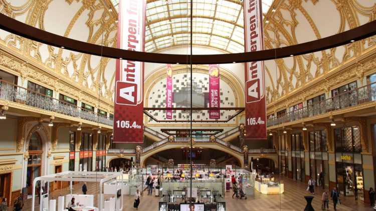 Une jolie galerie commerciale en plein cœur du Meir, à Anvers